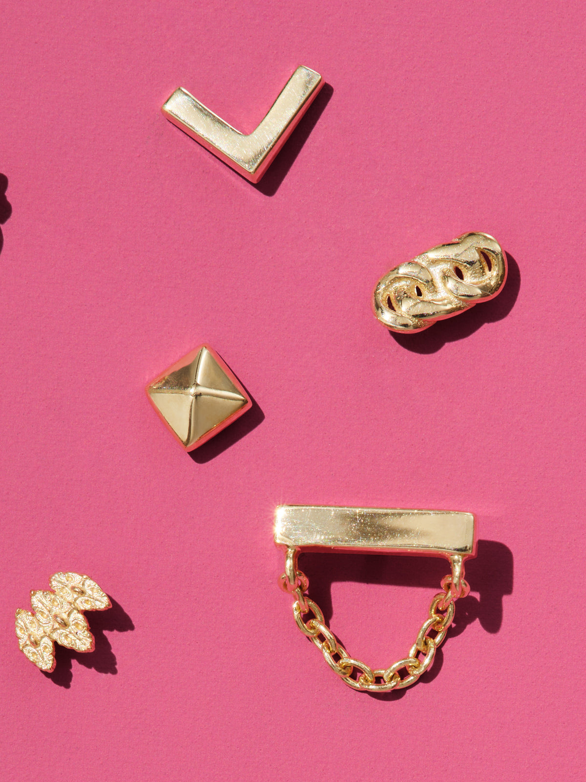 7mm Bar with Chain Drape Yellow Gold Stud