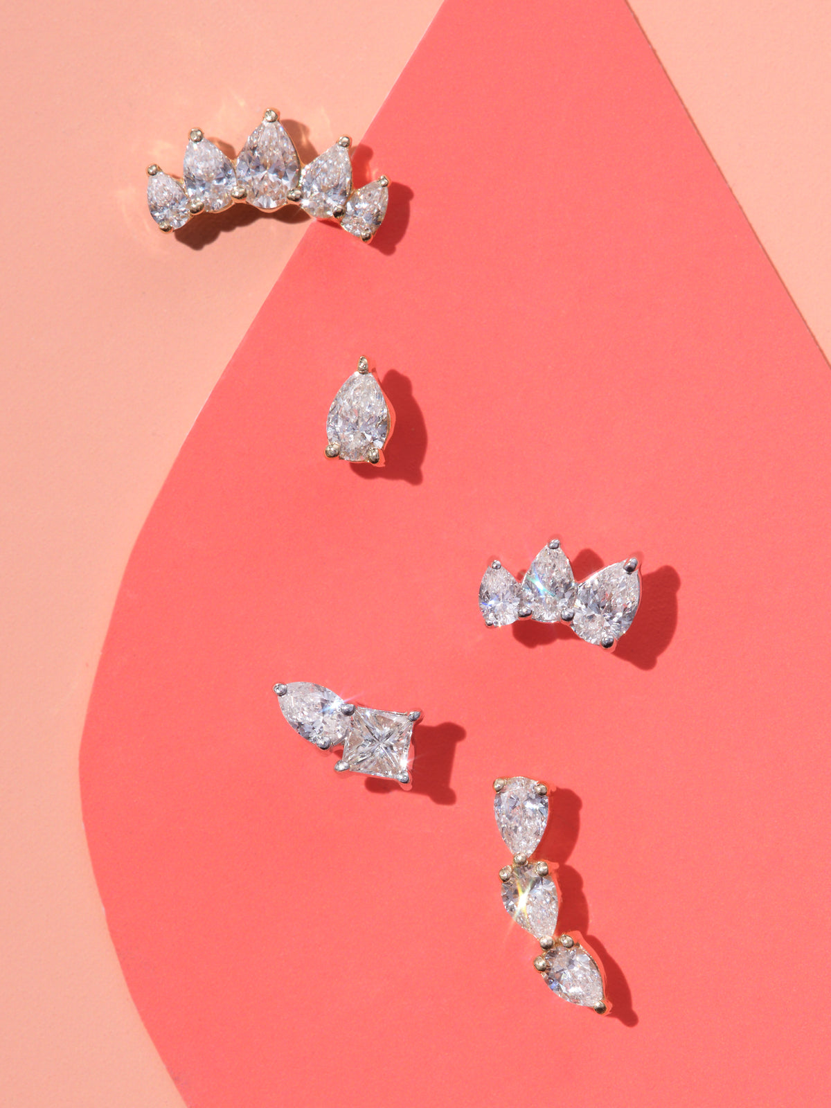 5 Pear Diamond Curve White Gold Stud