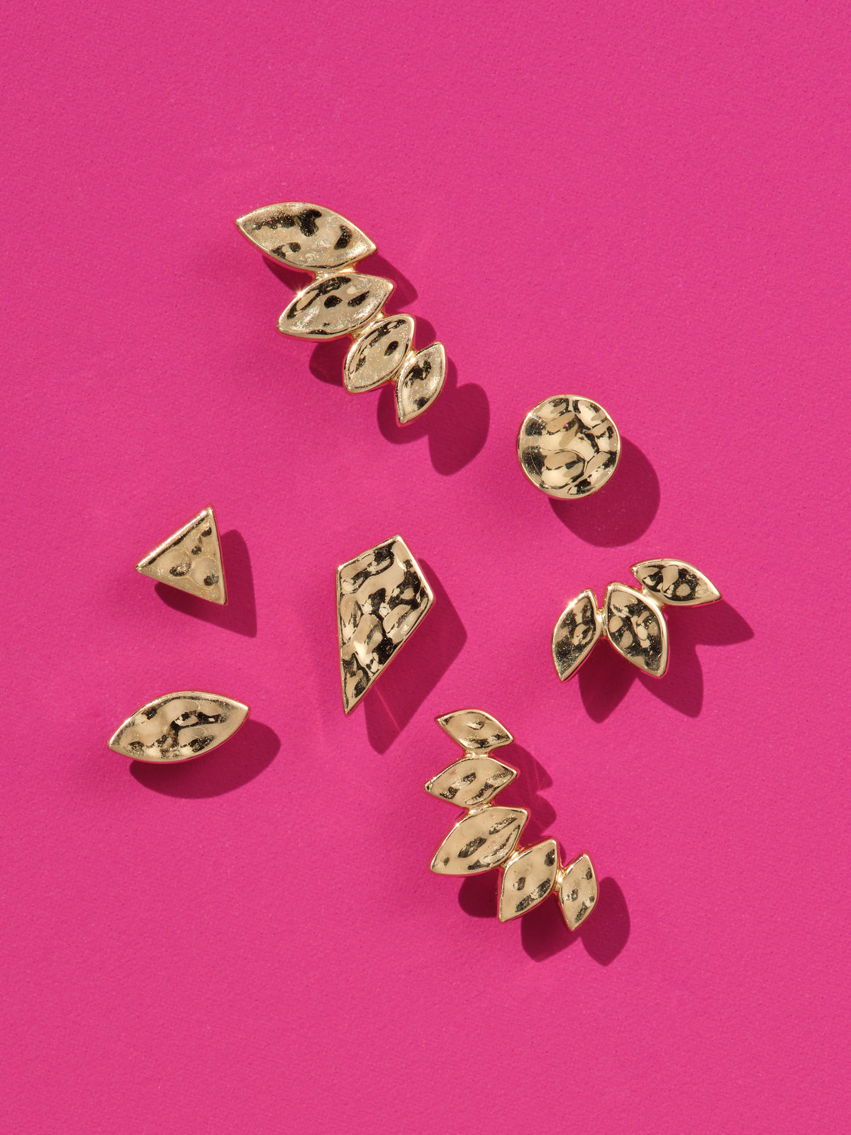 Hammered Circle Yellow Gold Stud