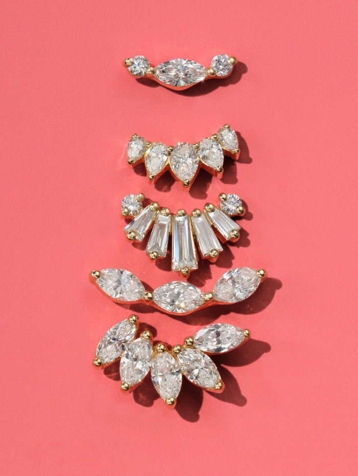 5 Pear Diamond Curve Yellow Gold Single Stud