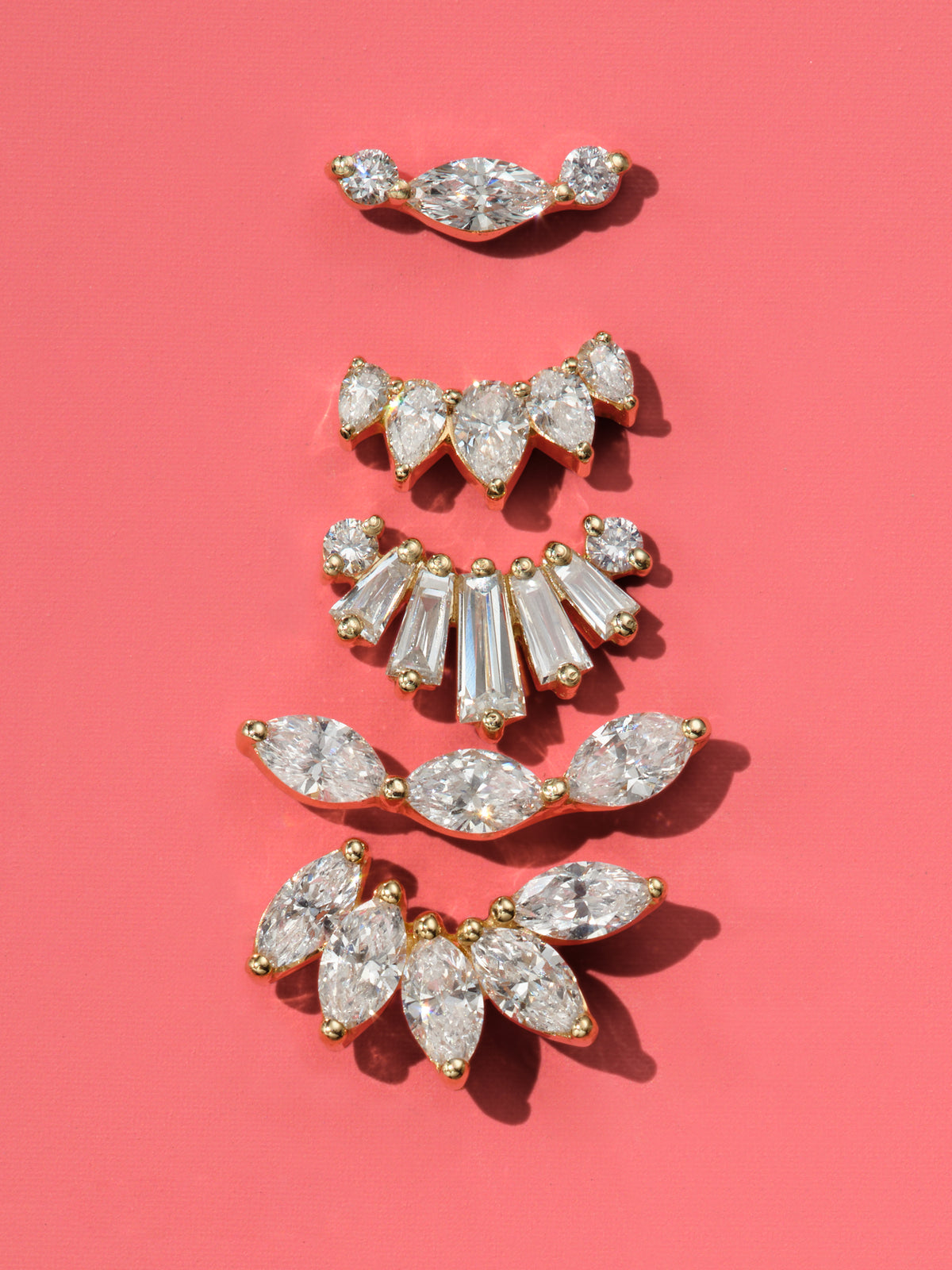 5 Pear Diamond Curve Yellow Gold Single Stud