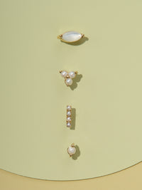 Tri-Pearl Yellow Gold Stud