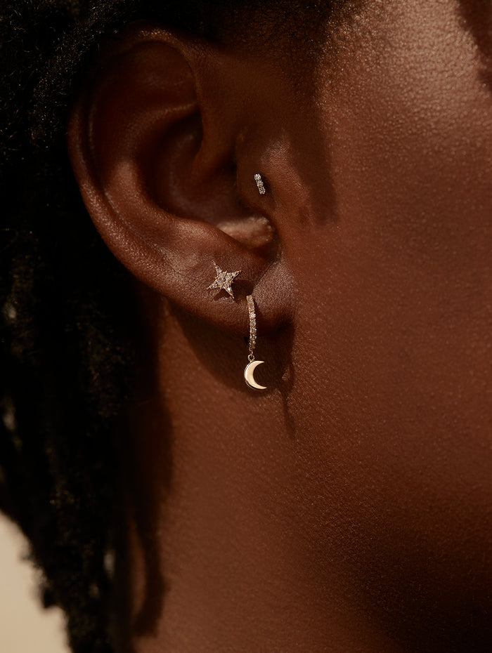 3 Diamond Yellow Gold Bar Stud