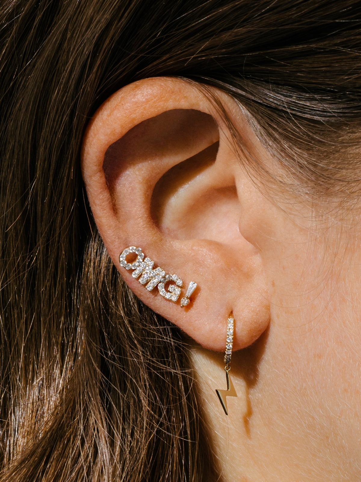 Tapered Baguette and Round Diamond Yellow Gold Stud